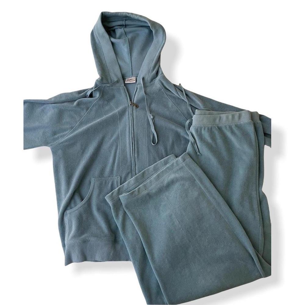 BLUE VELVET TRACKSUIT